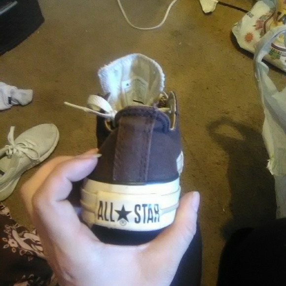 Brand new brown and tan converse - Picture 3 of 6